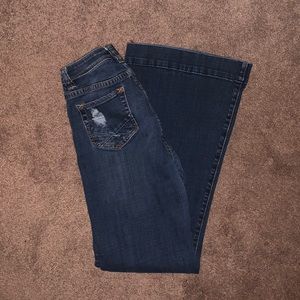 28x32 High-Rise Rock and Roll Flares